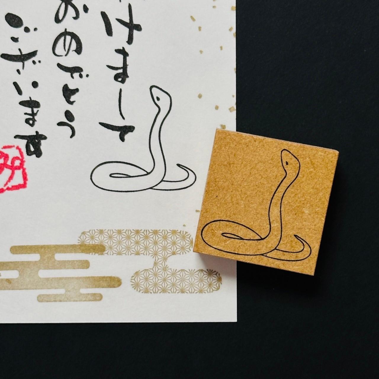 シンプルな白蛇1枚目の画像